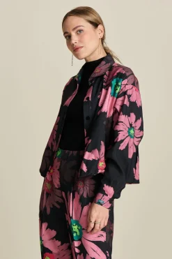 BLOUSE><noscript><img width=