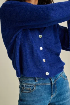 VEST><noscript><img width=